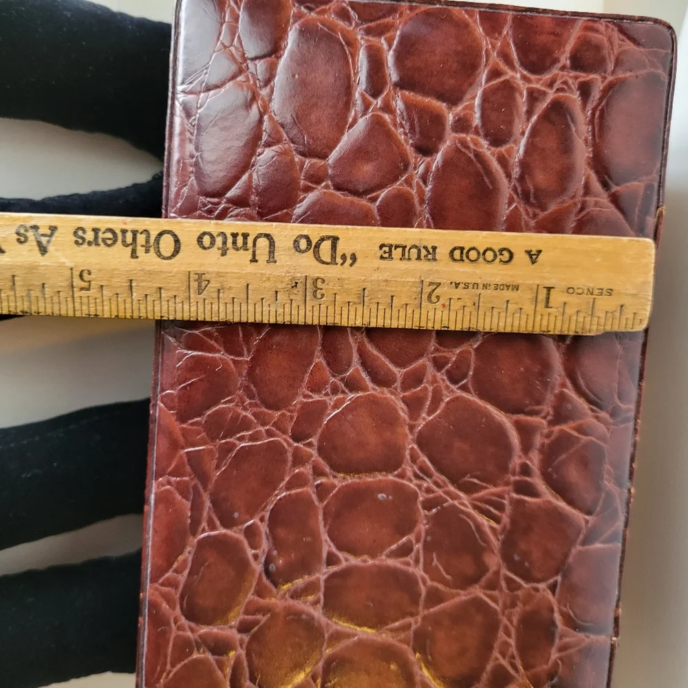 Faux Leather Croc Embossed Watch - Bracelet - Jewelry Storage Case ~ Unisex